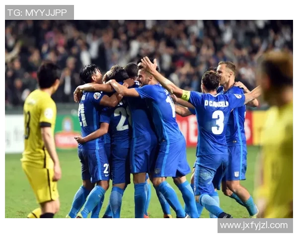 广岛三箭迎战FC东京展开激烈对决争夺联赛积分荣耀